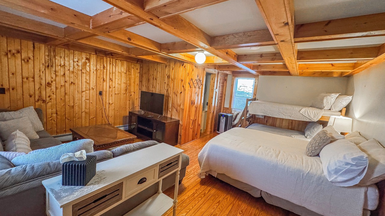 Photo of Bedroom in Town of Owasco