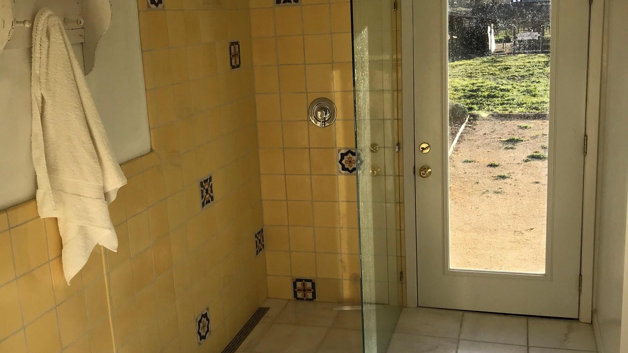 Photo of Bathroom in Geyserville