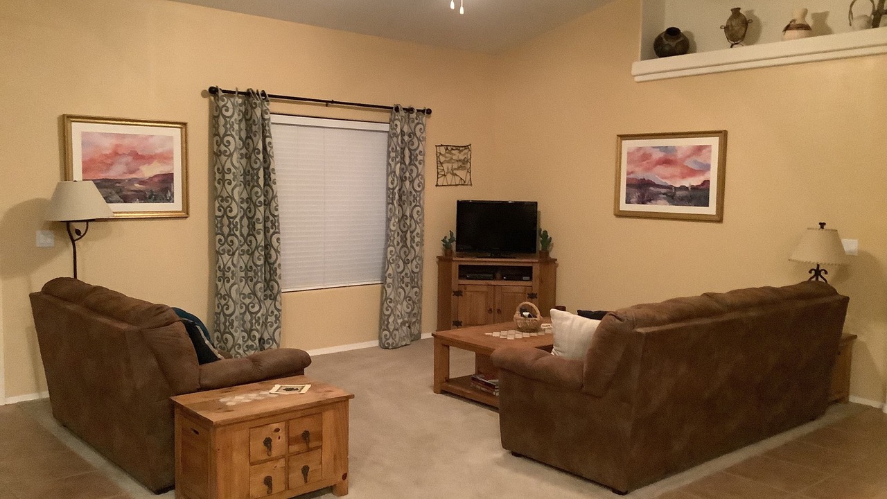 Photo of Livingroom in Arizona City