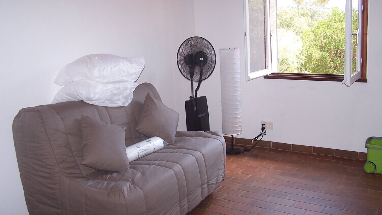 Photo of Livingroom in Cirendinu