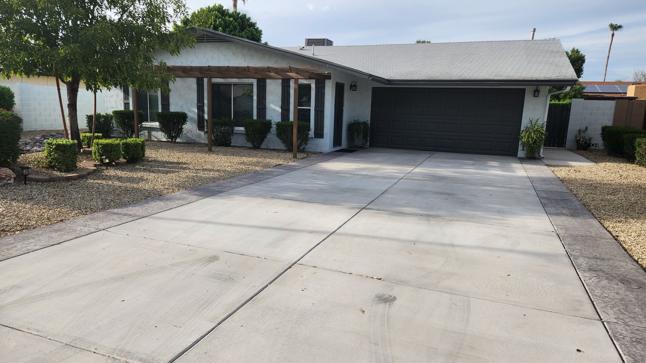 Photo of Outdoor in Paradise Valley Village