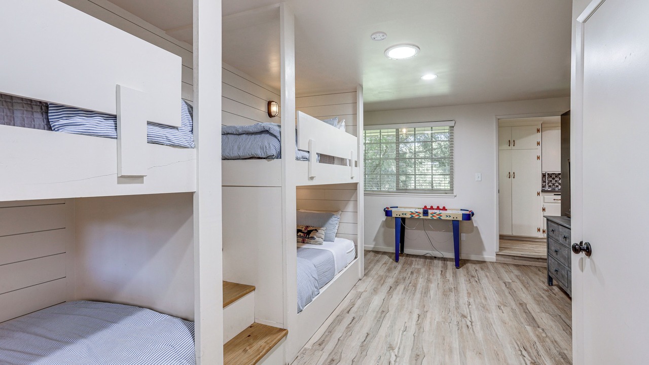 Photo of Bedroom in Callender