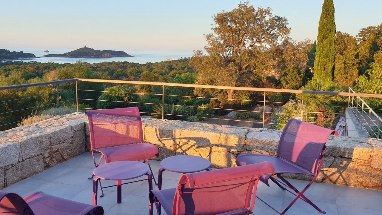 Photo of Outdoor in Cirendinu