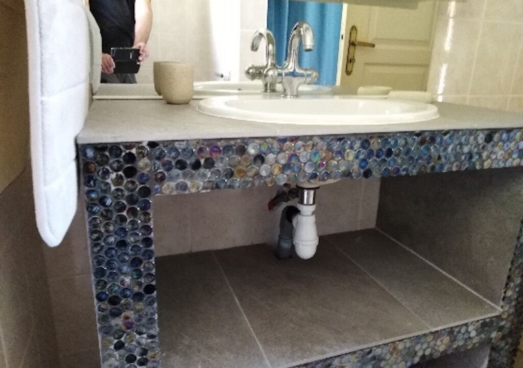 Photo of Bathroom in Cirendinu