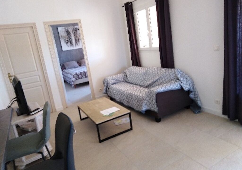 Photo of Bedroom in Cirendinu