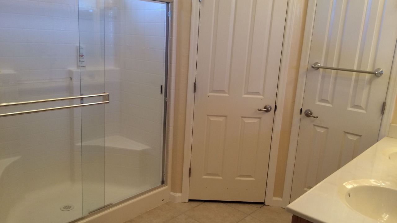 Photo of Bathroom in Arizona City