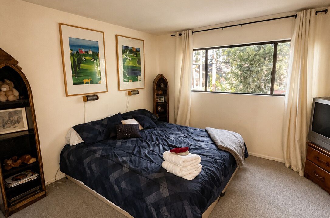 Photo of Bedroom in Wrightwood
