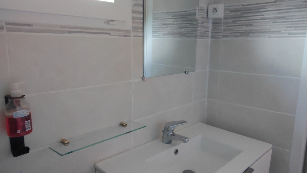 Photo of Bathroom in Ponte-Leccia