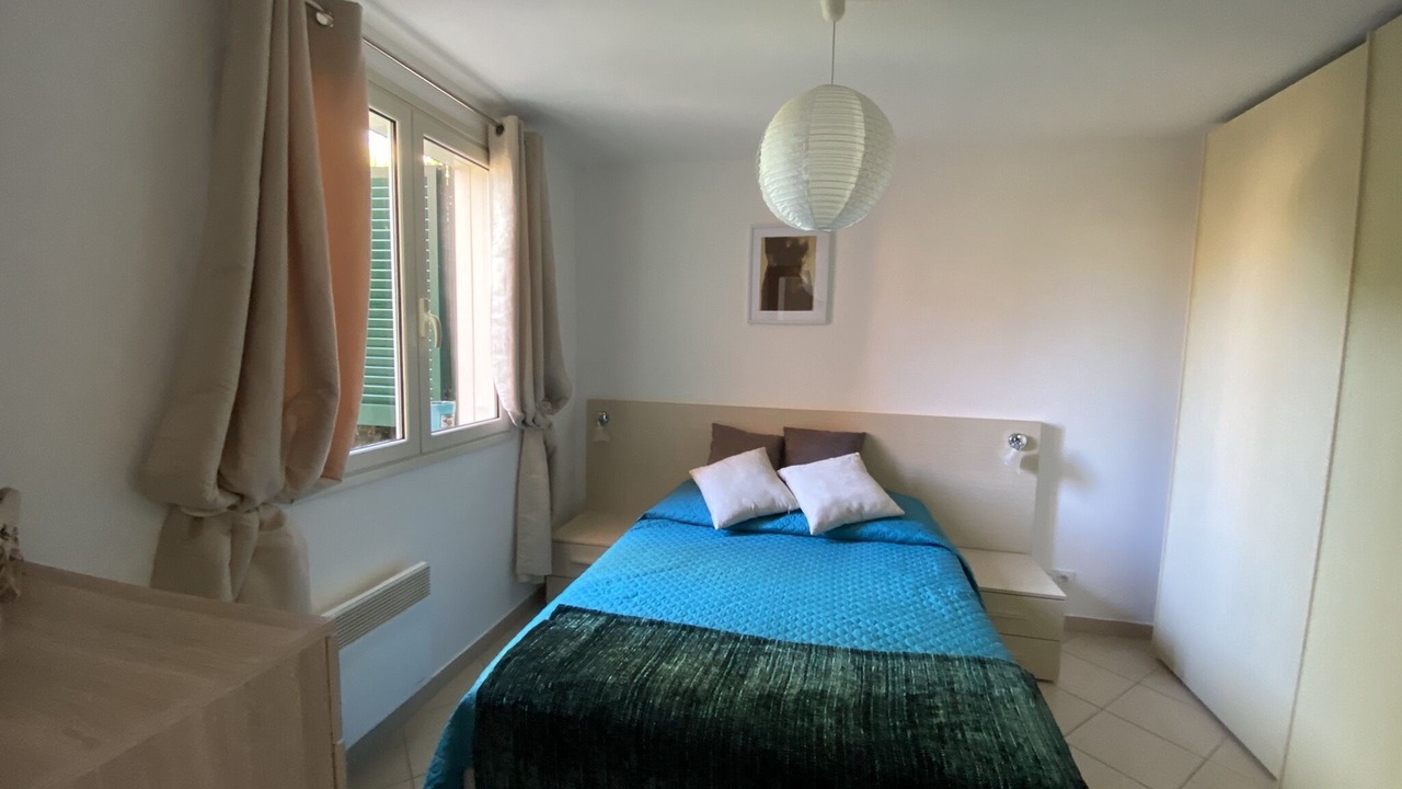 Photo of Bedroom in Lozari