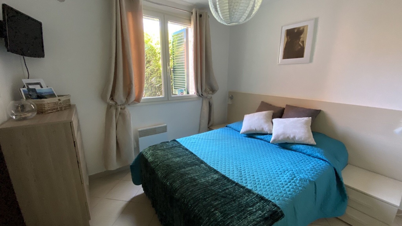 Photo of Bedroom in Lozari