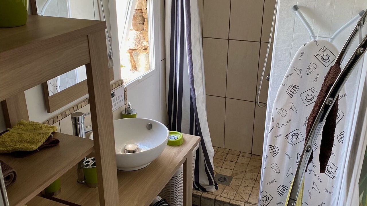Photo of Bathroom in Figari