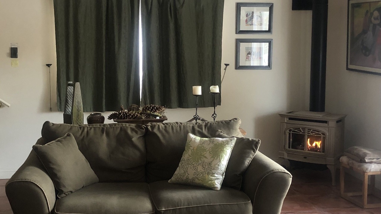 Photo of Livingroom in Garden Valley