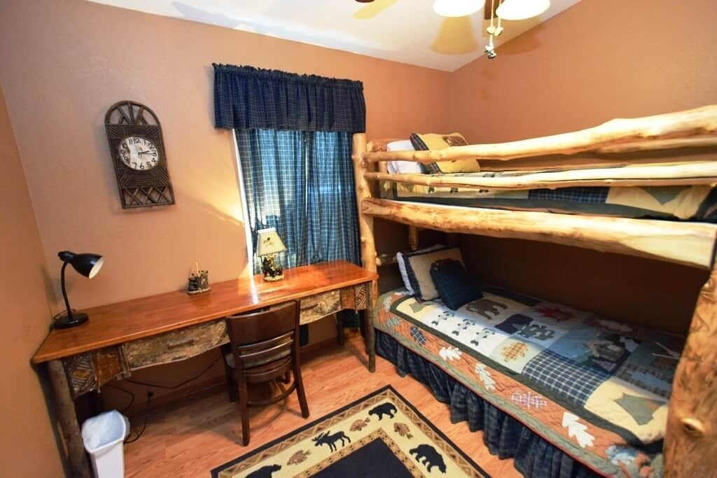Photo of Bedroom in Peter Pan