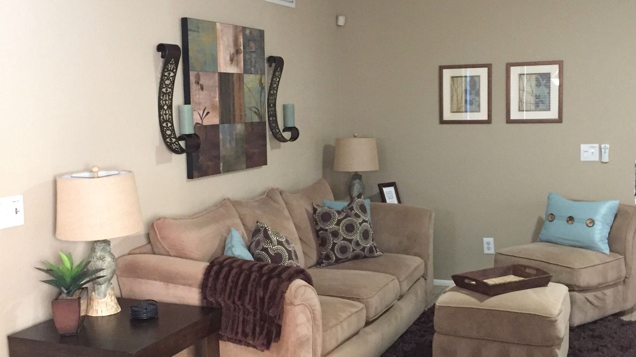 Photo of Livingroom in Peacock Village