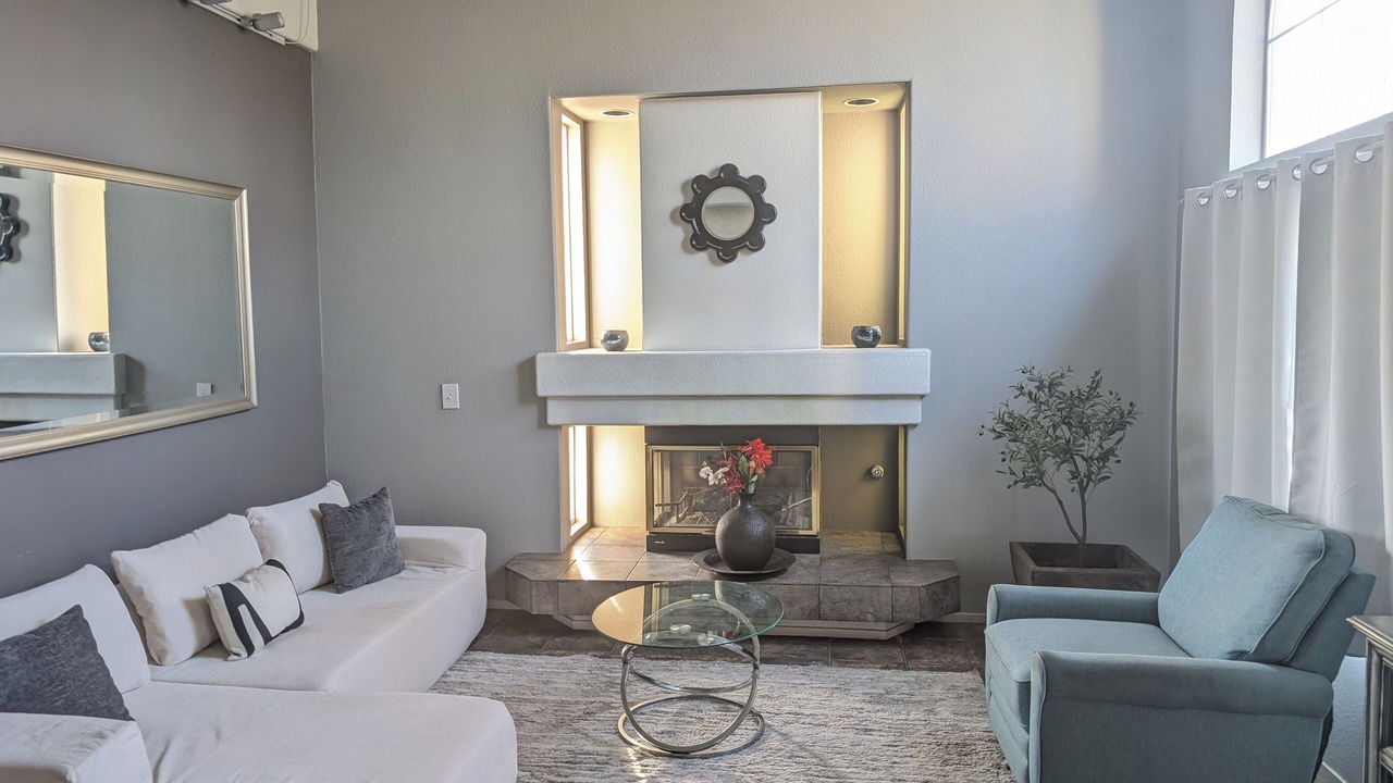 Photo of Livingroom in Silverado Ranch