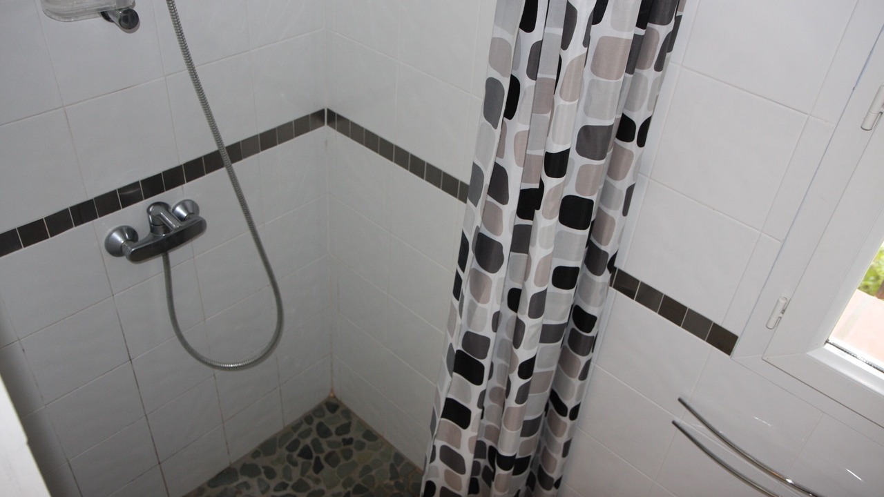 Photo of Bathroom in Cirendinu