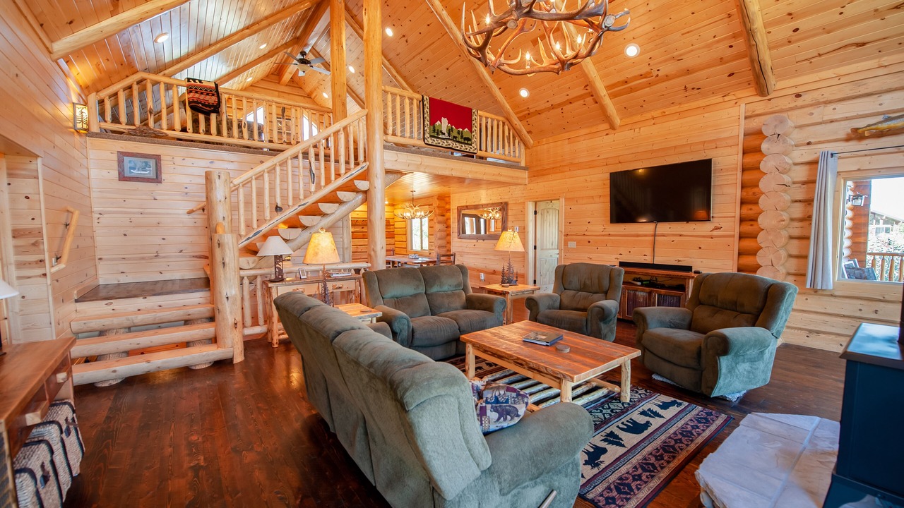 Photo of Bedroom in West Yellowstone