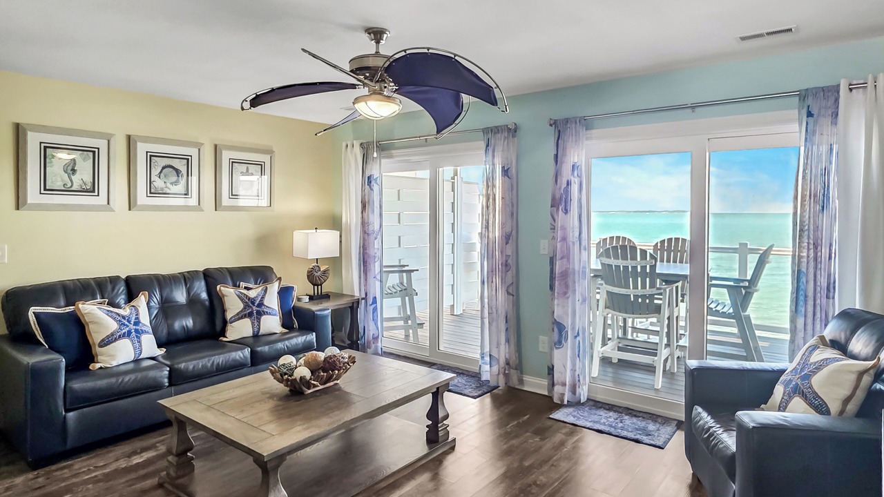 Photo of Livingroom in Put-in-Bay
