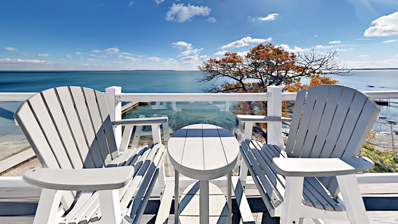 Photo of Patio Balcony in Put-in-Bay