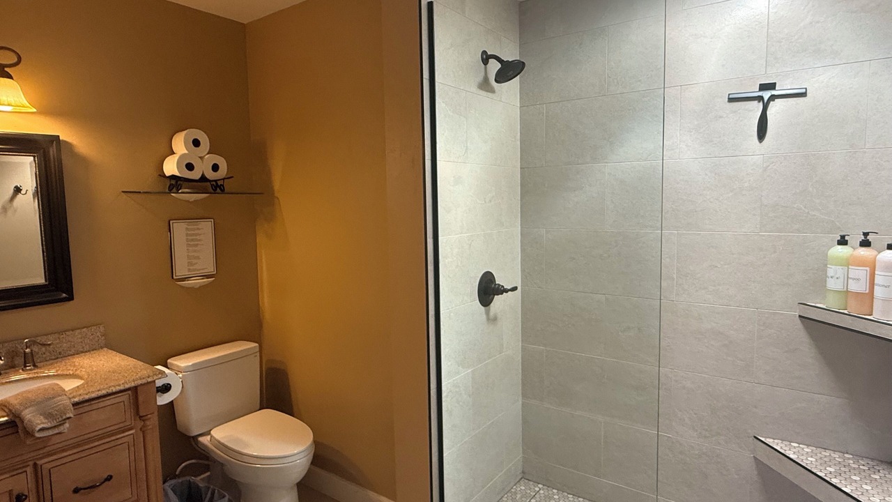 Photo of Bathroom in Page