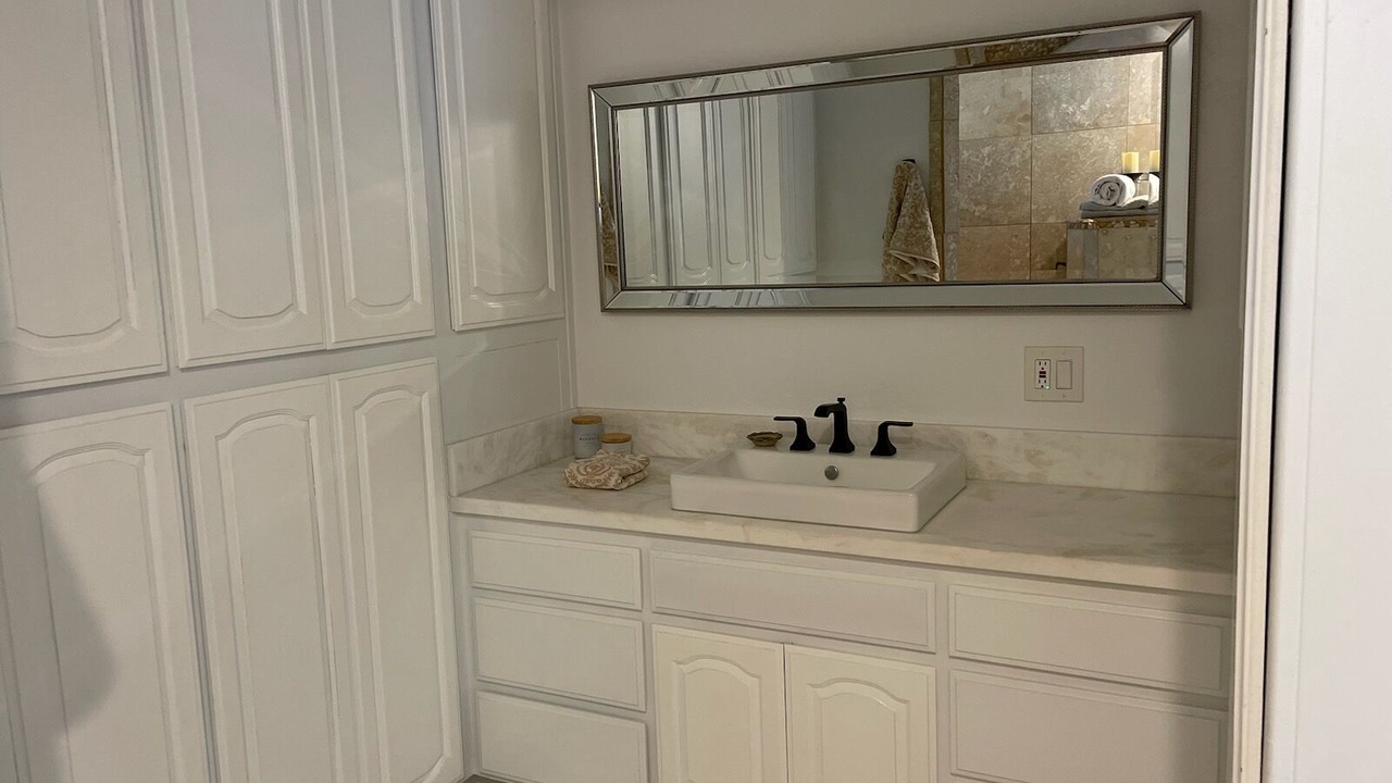 Photo of Bathroom in Callender