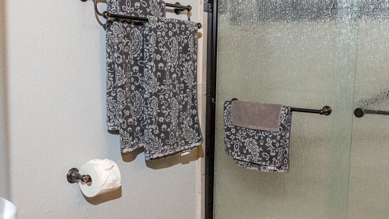 Photo of Bathroom in Alta Mesa Community Association