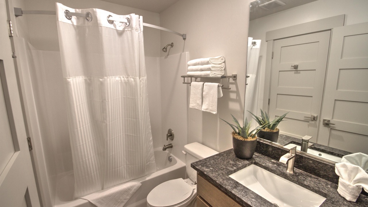 Photo of Bathroom in Garden City