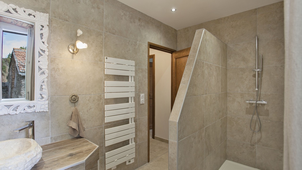 Photo of Bathroom in Valle-d'Alesani