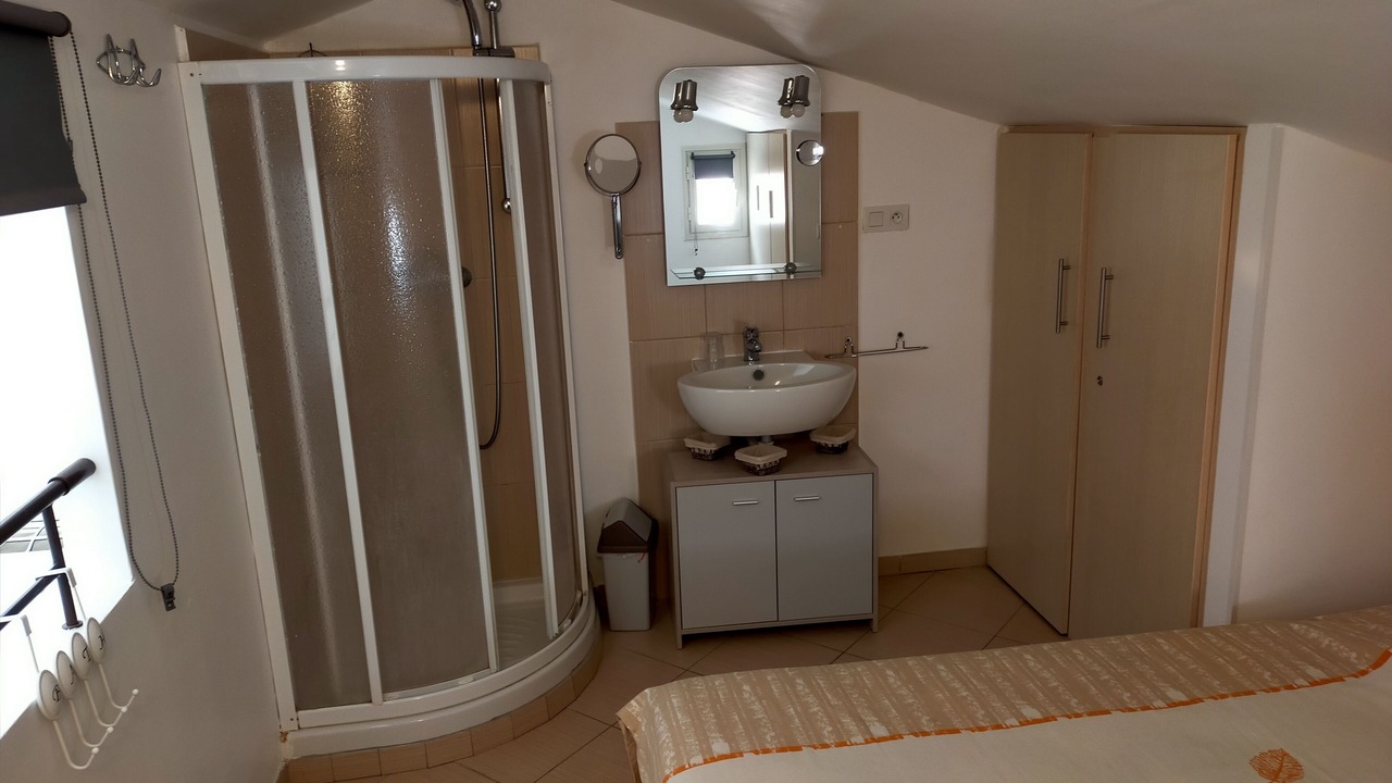 Photo of Bathroom in Lozari