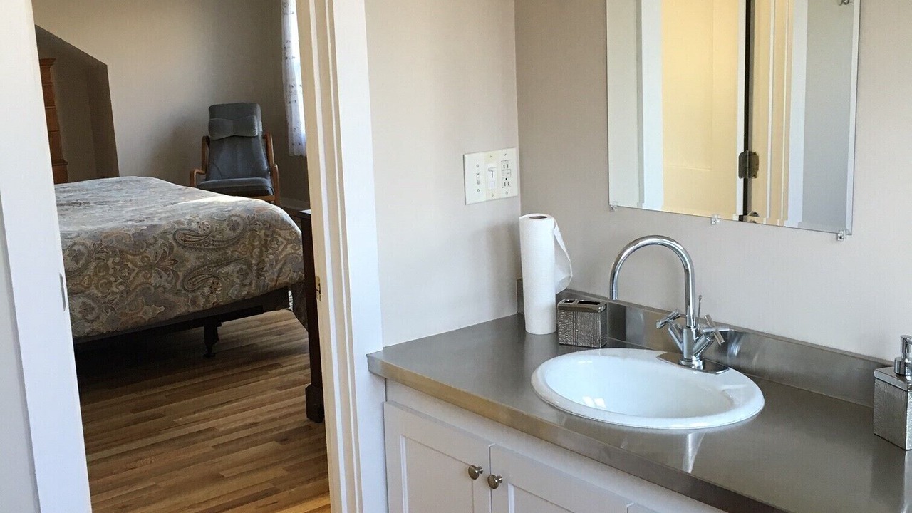 Photo of Bathroom in Fifth Ward
