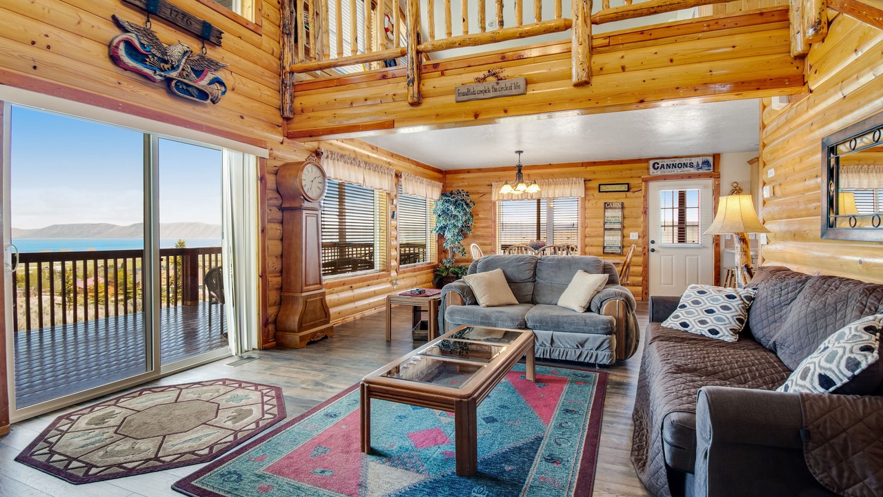 Photo of Livingroom in Sweetwater