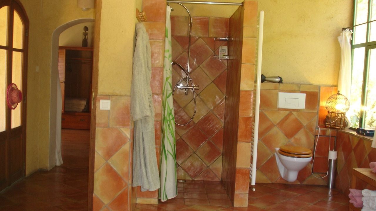 Photo of Bathroom in Calenzana
