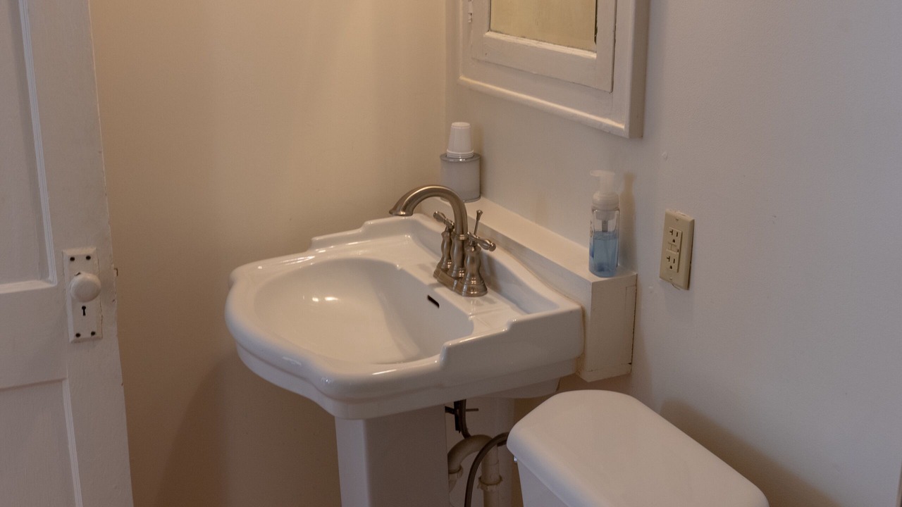 Photo of Bathroom in Bardstown