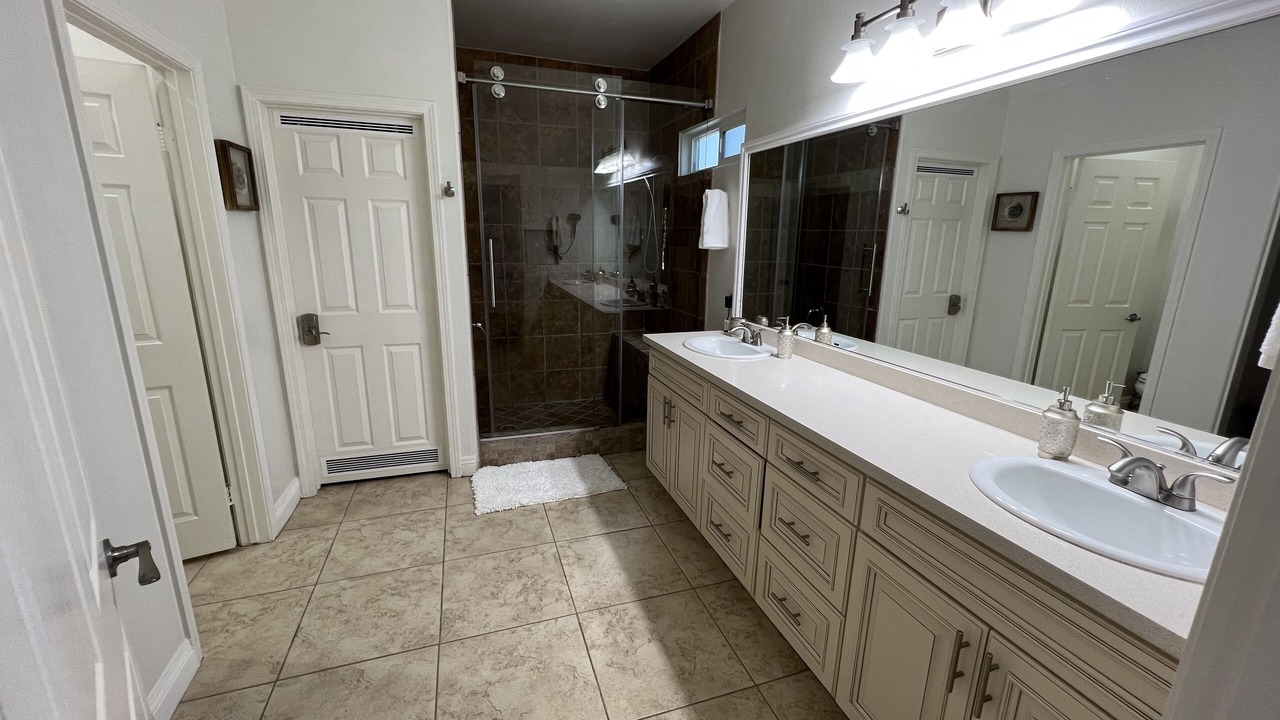 Photo of Bathroom in Desert Park Estates