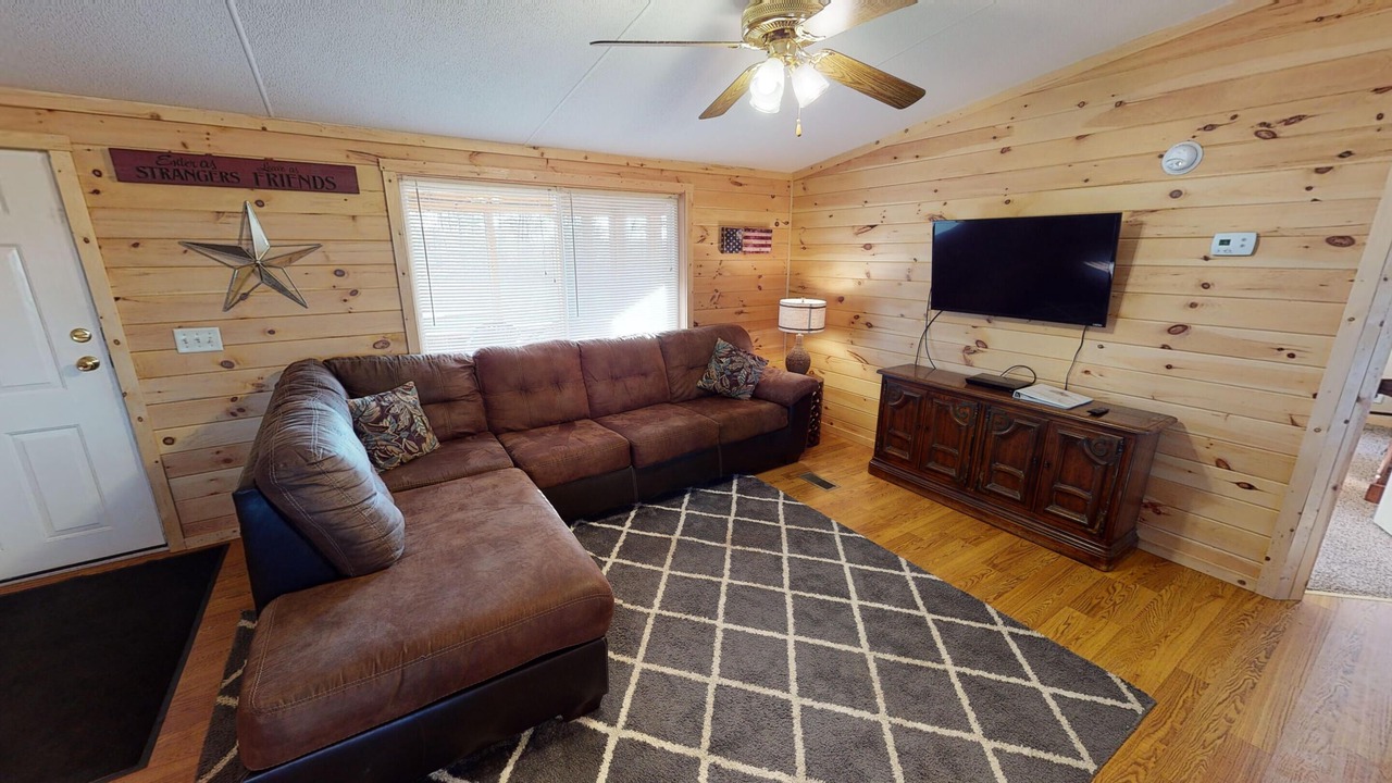 Photo of Livingroom in Nelsonville