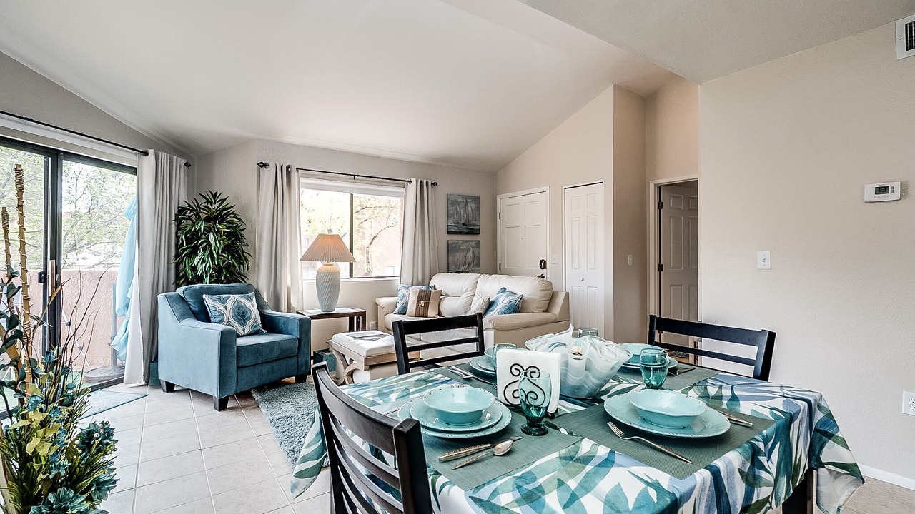Photo of Livingroom in Tucson