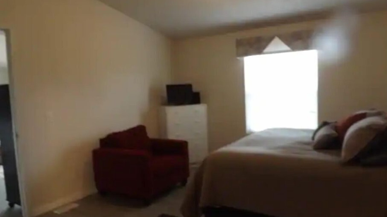 Photo of Bedroom in Chattaroy