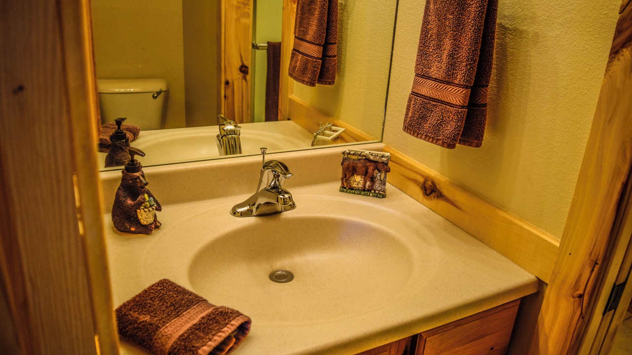 Photo of Bathroom in Meadow View Heights