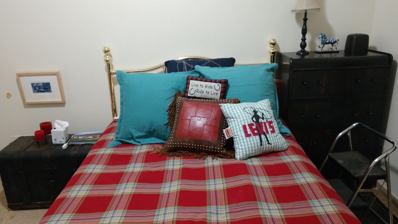 Photo of Bedroom in Desert Hills