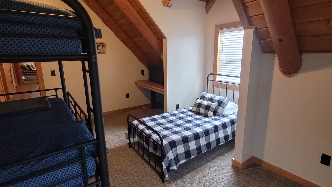 Photo of Bedroom in Lindseyville