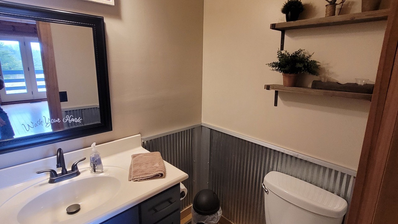 Photo of Bathroom in Lindseyville