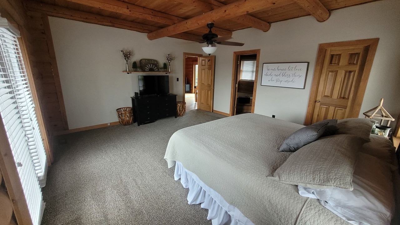 Photo of Bedroom in Lindseyville
