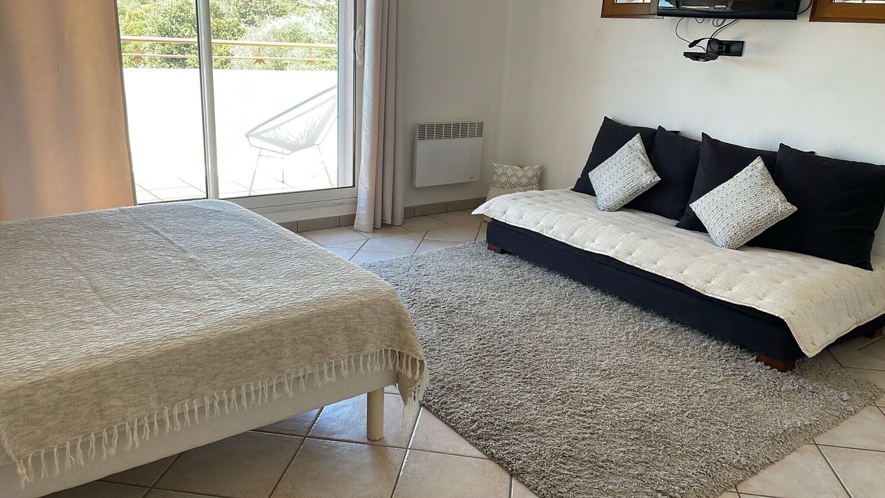 Photo of Bedroom in Cirendinu