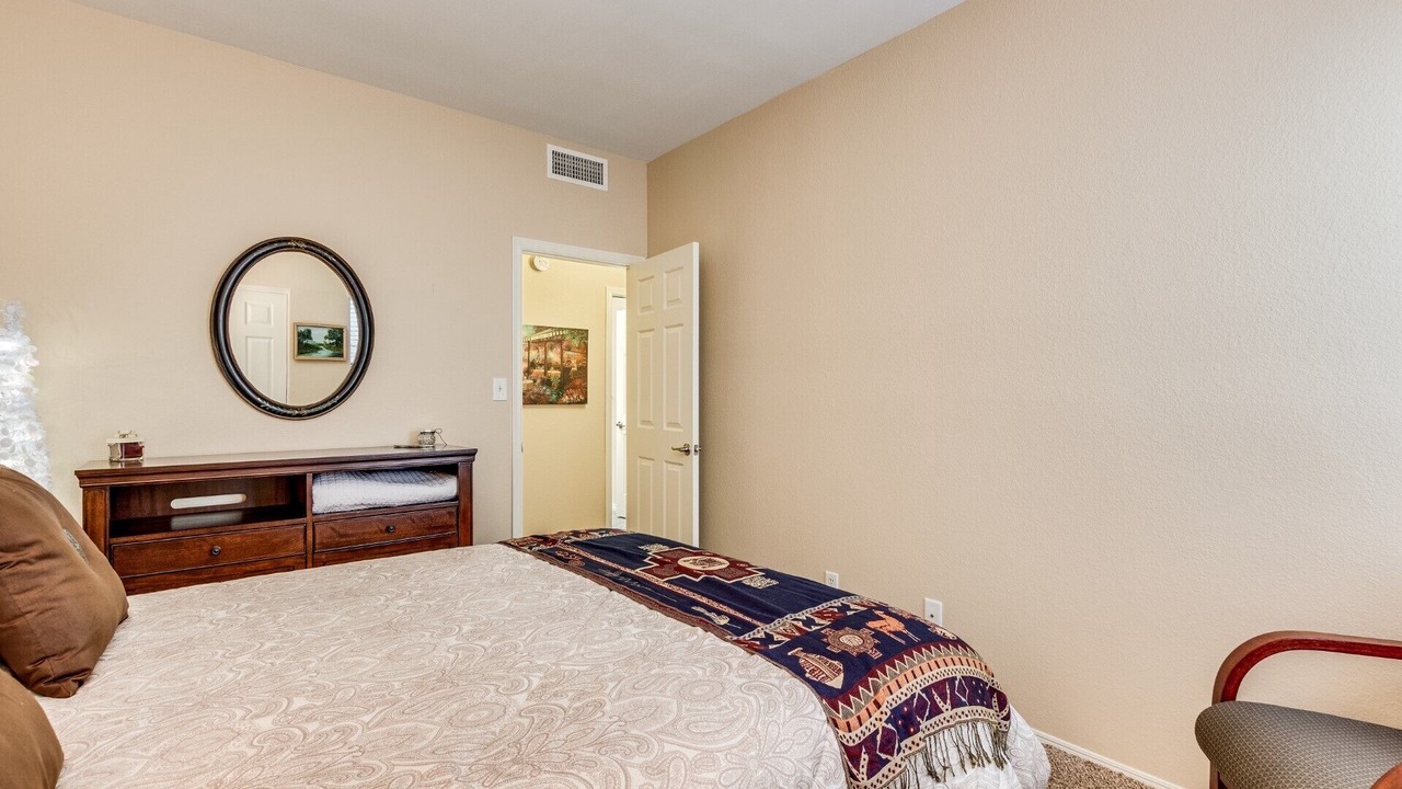 Photo of Bedroom in Alta Mesa