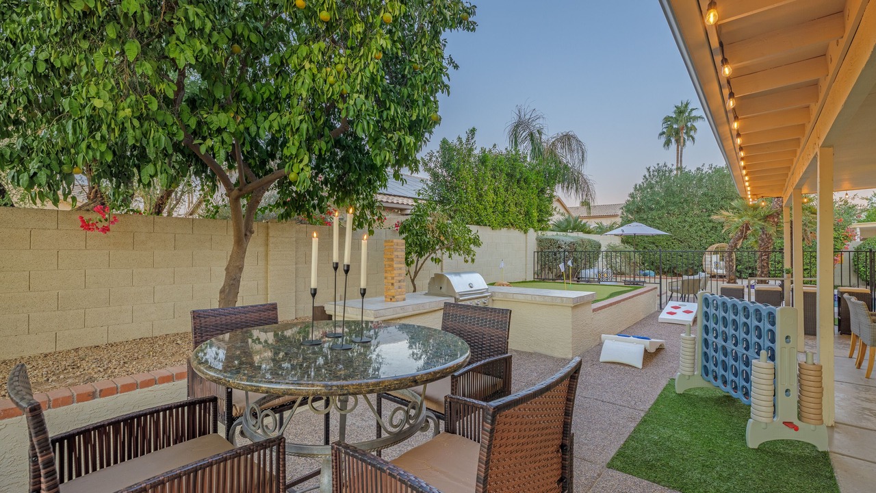 Photo of Outdoor in Paradise Valley Village