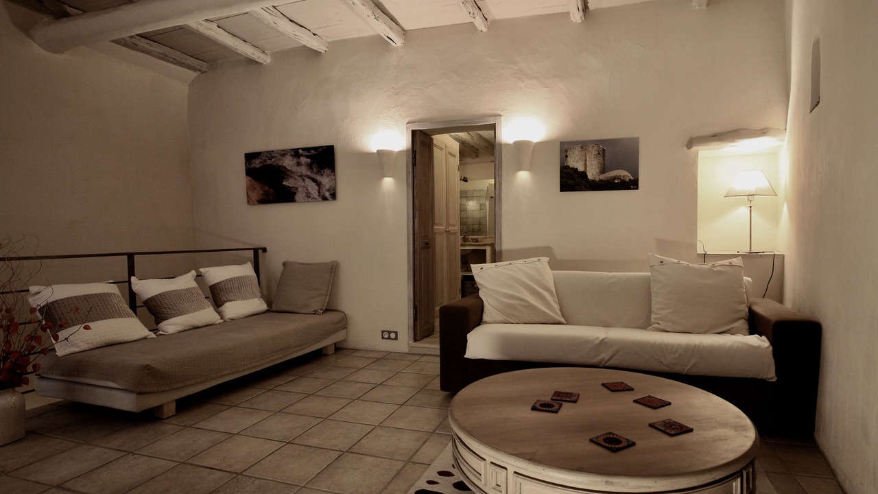 Photo of Livingroom in Bonifacio