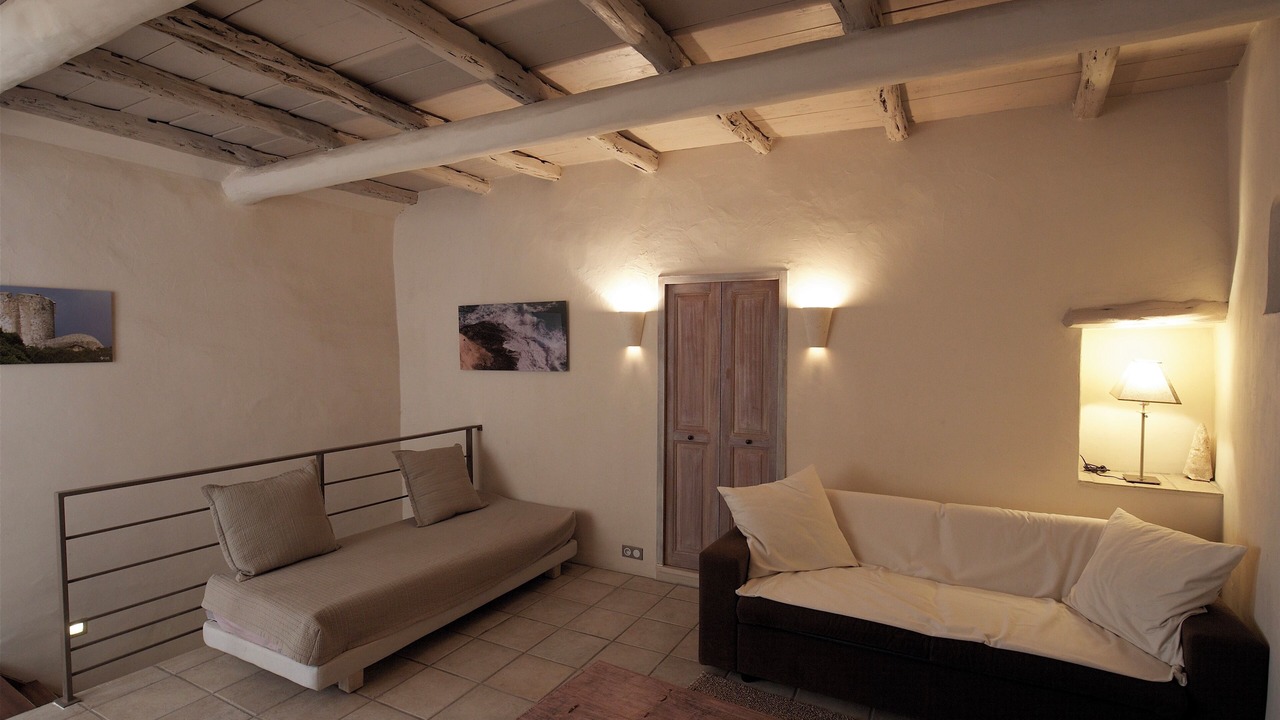 Photo of Livingroom in Bonifacio