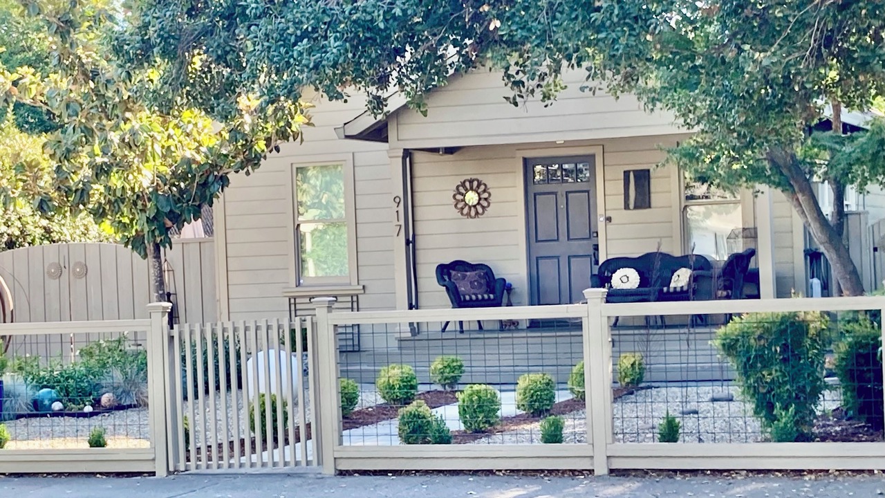 Photo of Patio Balcony in St. Helena