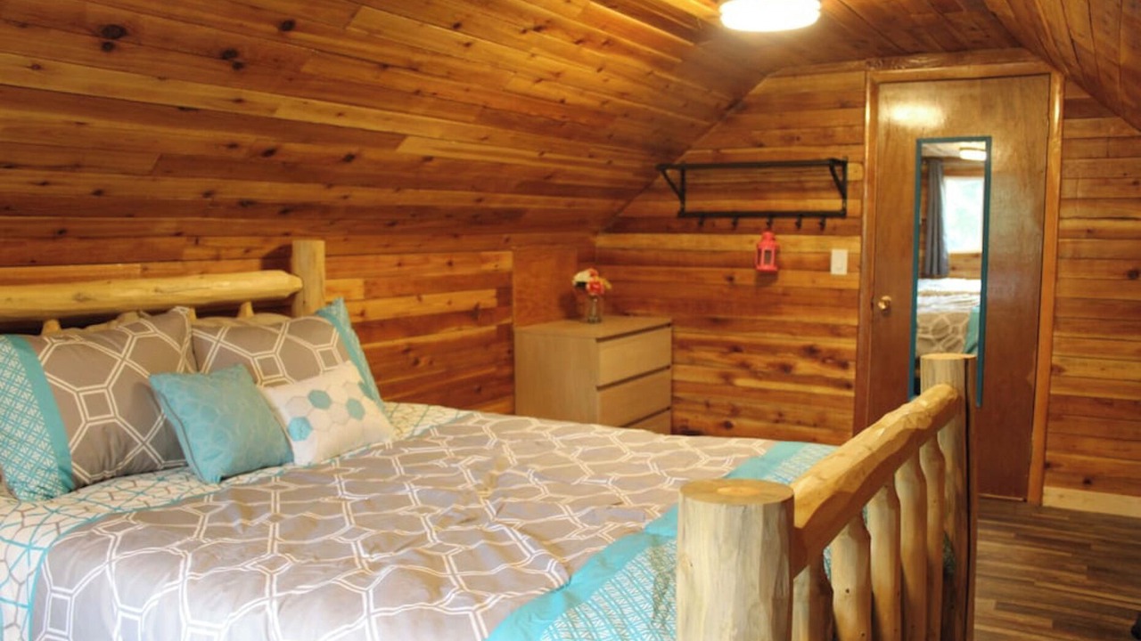 Photo of Bedroom in Island Park