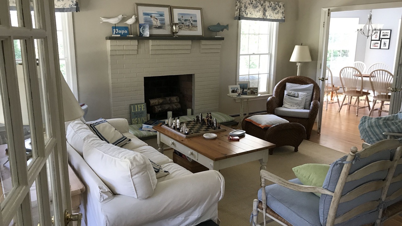Photo of Livingroom in Westerly